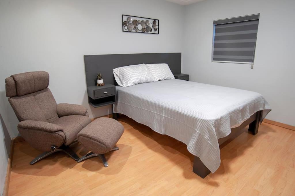 Clean&Equipped, 1-Floor 3-Bedroom Downtown House إنسينادا المظهر الخارجي الصورة